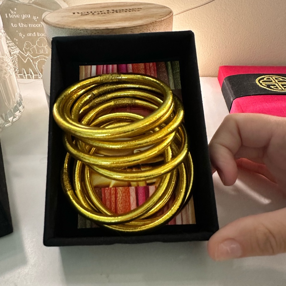 Budha Girl Gold Bangles Set